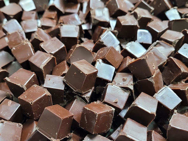 【老莫可可農園】75%黑巧克力片100公克/包